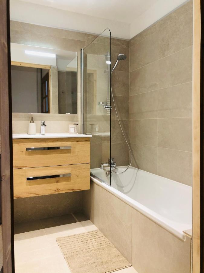 Mont Blanc 43, Vue Mont Blanc , Balcon, Parking Apartment Chamonix ภายนอก รูปภาพ